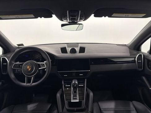 Used 2022 Porsche Cayenne Platinum Edition AWD/4WD image 29