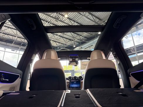 Certified 2025 Mercedes-Benz GLC 300 4MATIC image 31