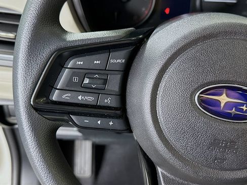 Used 2025 Subaru Forester w/ Convenience Package #1 AWD/4WD image 19