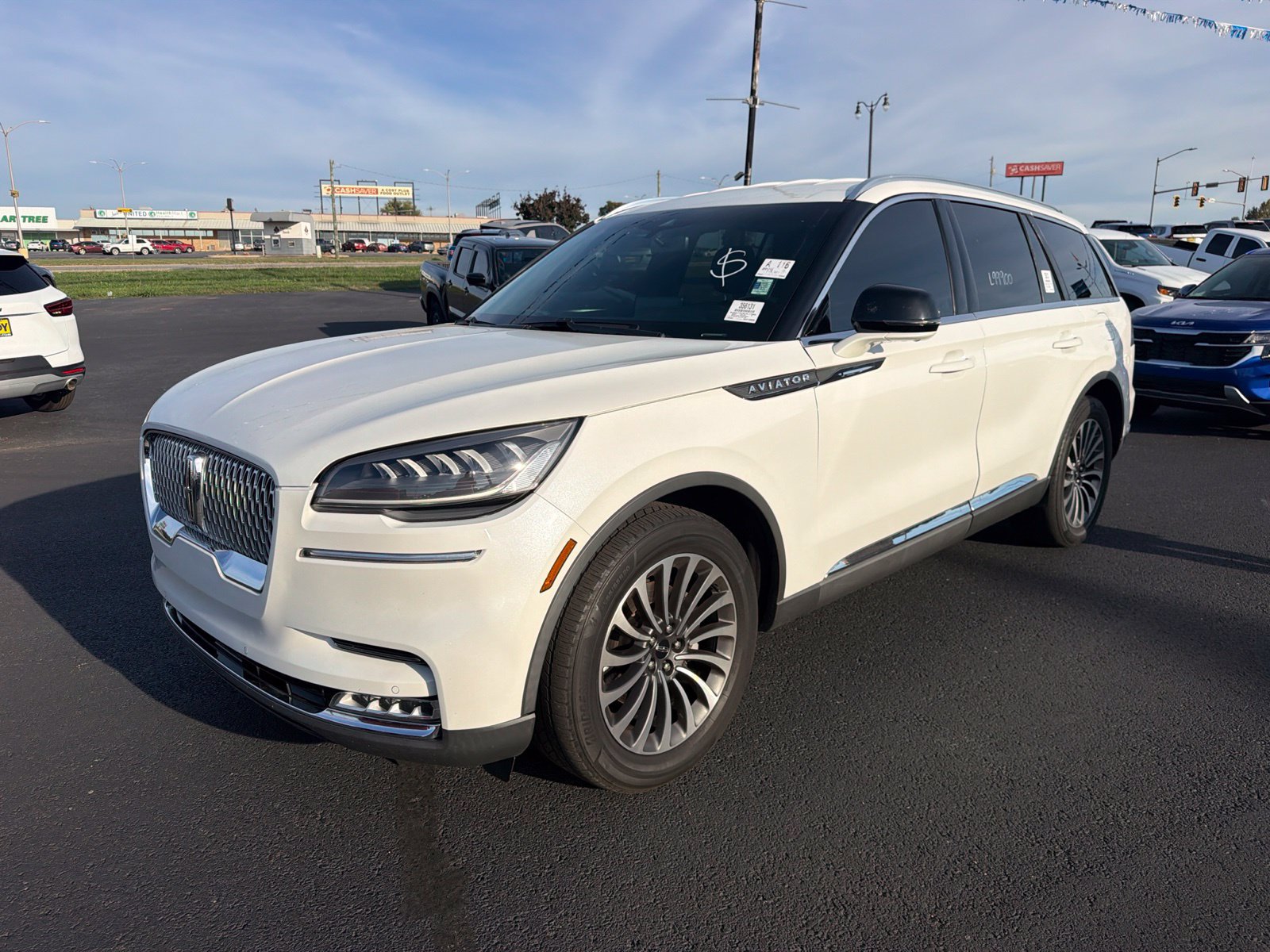 Used 2020 Lincoln Aviator Reserve w/ Elements Package Plus AWD/4WD image 2