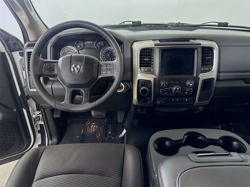 Used 2019 RAM 1500 Classic Warlock image 14
