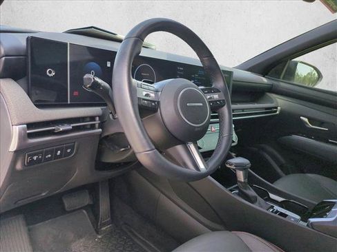 Used 2025 Hyundai Santa Cruz Limited AWD/4WD image 10