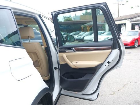 Used 2017 BMW X3 sDrive28i image 32