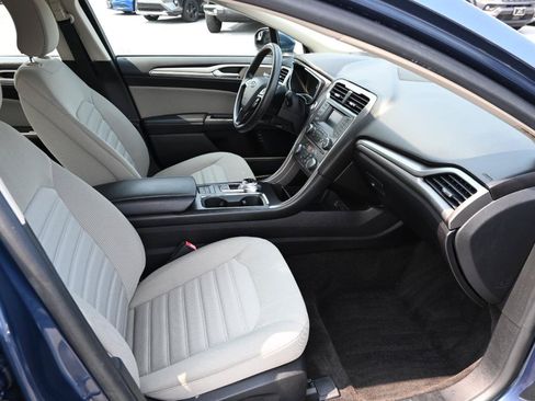 Used 2018 Ford Fusion S FWD image 35