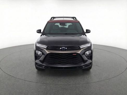 Used 2023 Chevrolet TrailBlazer RS w/ Convenience Package FWD image 2