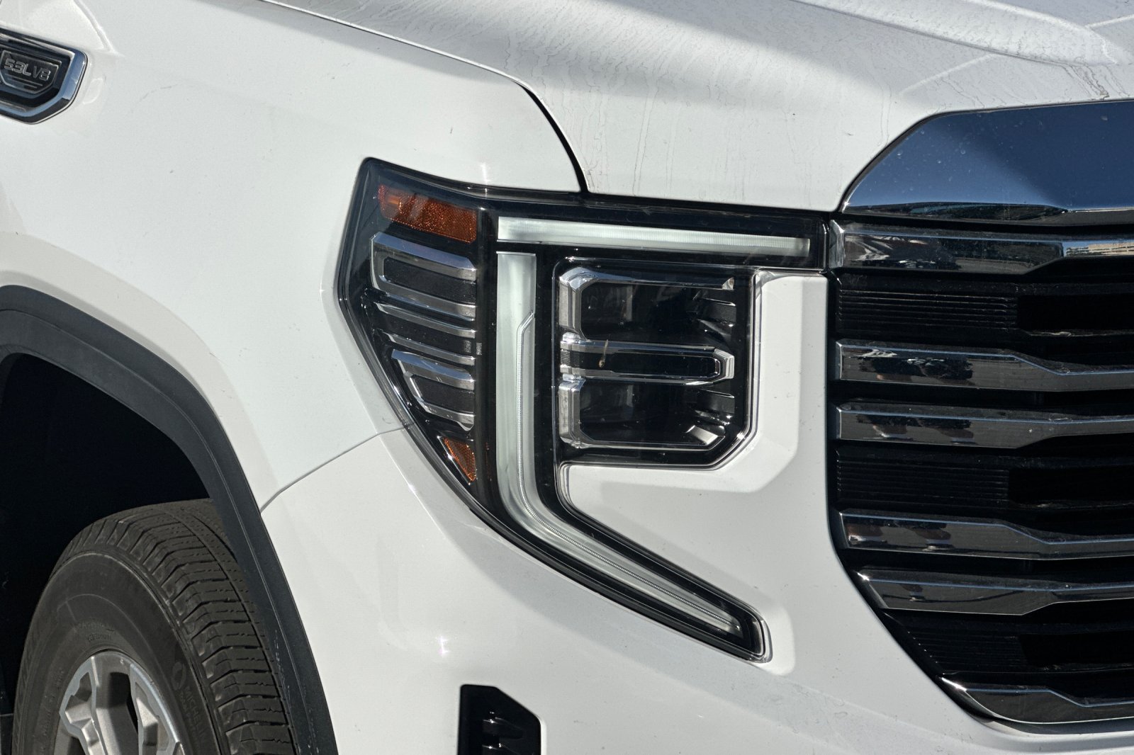 Used 2025 GMC Sierra 1500 SLT AWD/4WD image 44