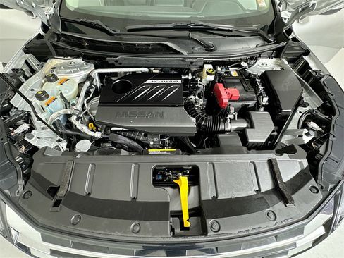 Used 2024 Nissan Rogue SV image 21