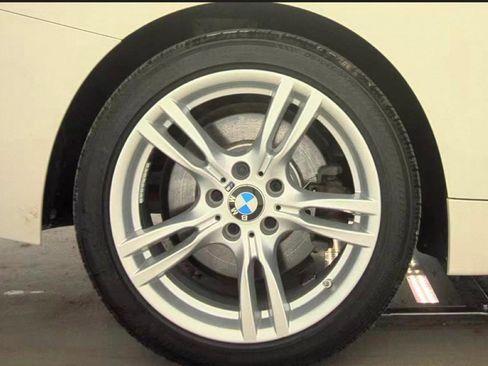 Used 2017 BMW 440i xDrive Convertible AWD/4WD image 19