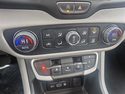 Certified 2023 GMC Terrain SLT image 96