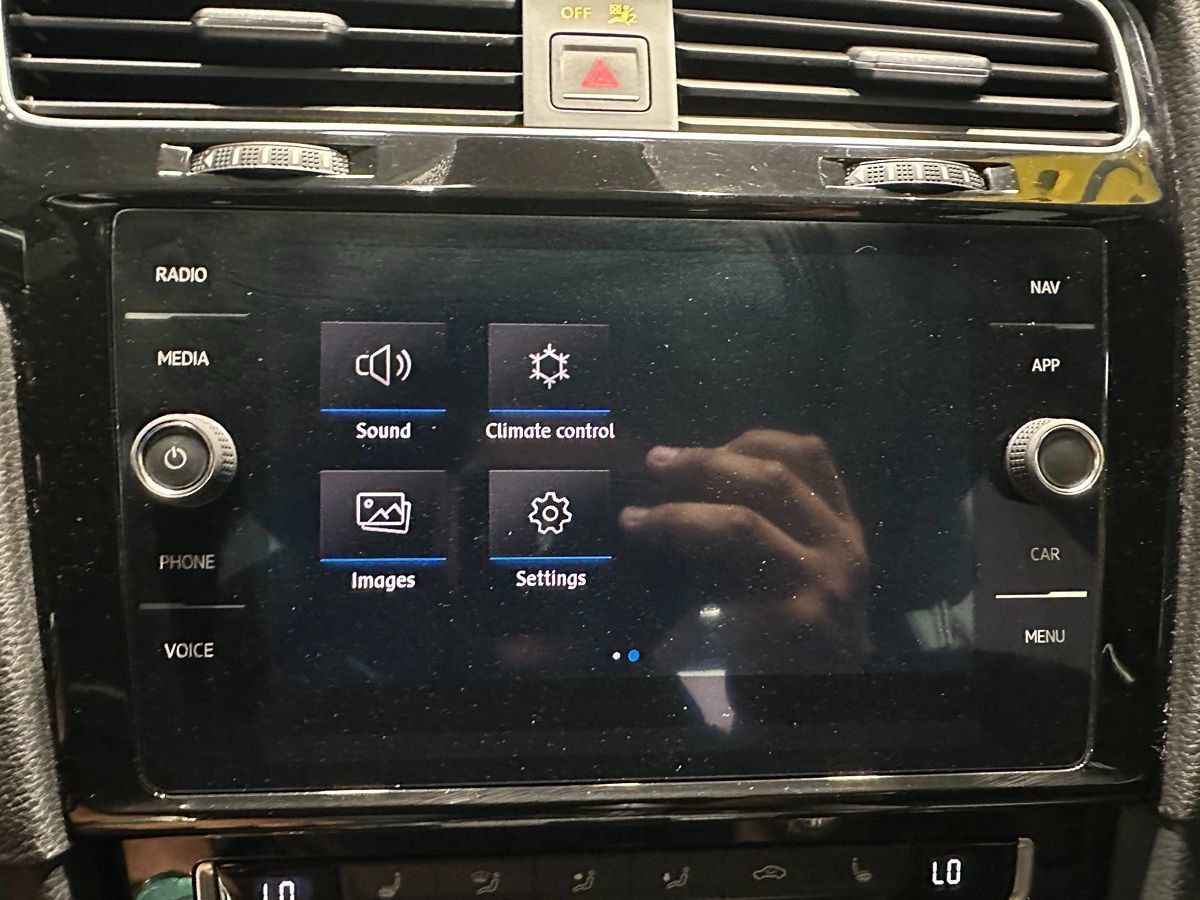 Used 2018 Volkswagen Golf 4-Door AWD/4WD image 38