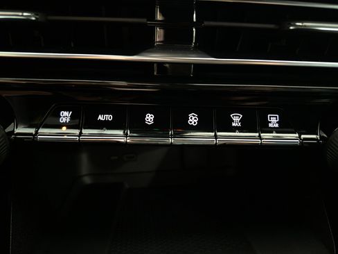 New 2026 Chevrolet Traverse LT w/ Sun and Wheel Package image 22