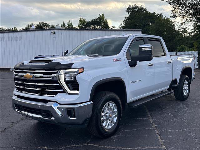 Certified 2025 Chevrolet Silverado 2500 LTZ w/ LTZ Premium Package AWD/4WD image 5