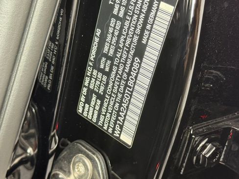 Certified 2026 Porsche Macan AWD/4WD image 25