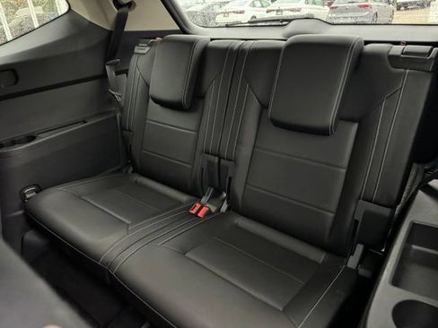 Used 2023 Volkswagen Atlas SE AWD/4WD image 11