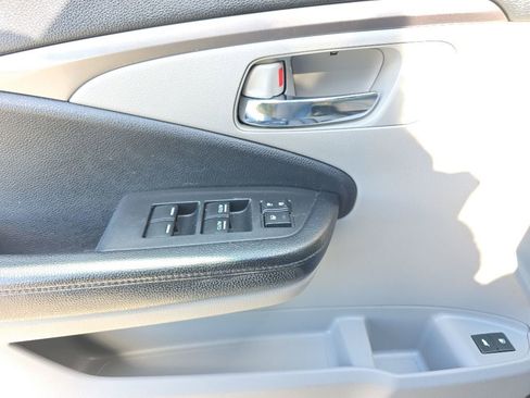 Used 2017 Honda Pilot EX-L image 16