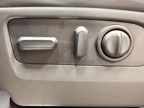 Used 2022 Chevrolet Silverado 2500 High Country w/ Z71 Off-Road Package image 37