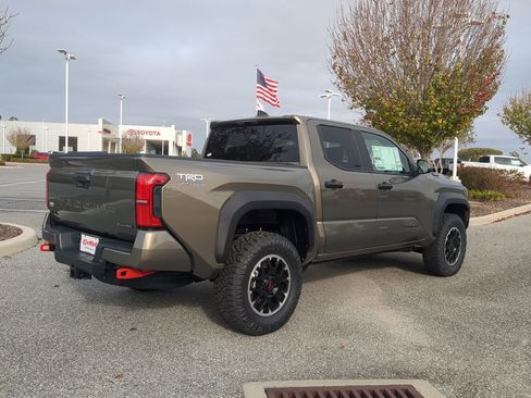 New 2026 Toyota Tacoma TRD Off-Road image 13
