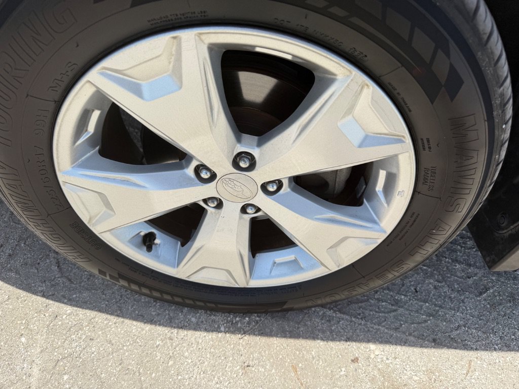 Used 2014 Subaru Forester 2.5i Touring AWD/4WD image 17