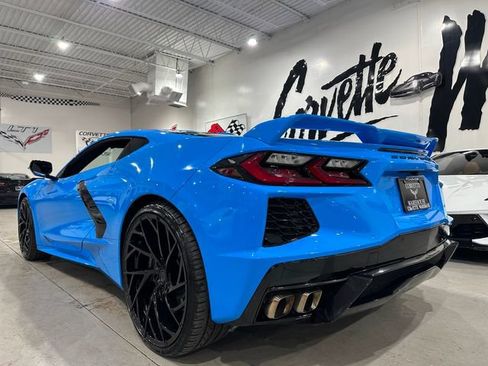 Used 2021 Chevrolet Corvette Stingray Preferred Cpe w/ Z51 Performance Package RWD image 3