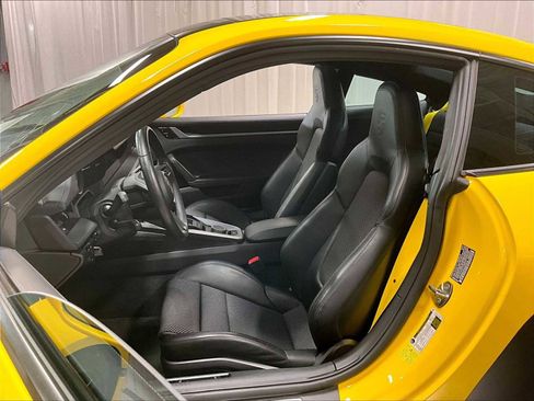 Used 2020 Porsche 911 Carrera S image 8