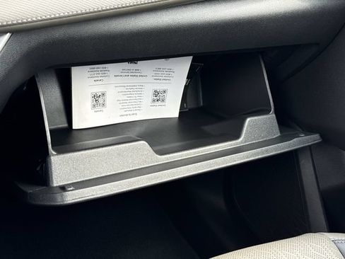 Used 2025 Chevrolet Equinox LT w/ Convenience Package II FWD image 24