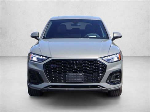 Used 2023 Audi Q5 2.0T Prestige w/ Prestige Package AWD/4WD image 2