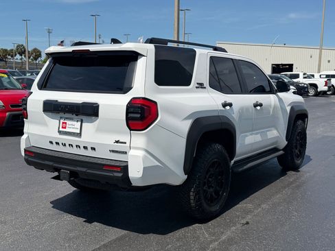 Used 2025 Toyota 4Runner TRD Off-Road image 9