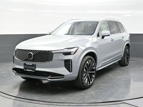 New 2026 Volvo XC90 T8 Ultra w/ Protection Package Premier AWD/4WD image 2
