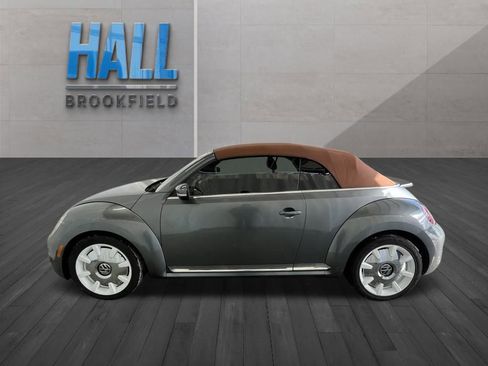 Used 2019 Volkswagen Beetle 2.0T S image 2