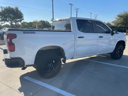 Used 2024 Chevrolet Silverado 1500 Custom Trail Boss w/ LPO, Dark Essentials Package AWD/4WD image 3