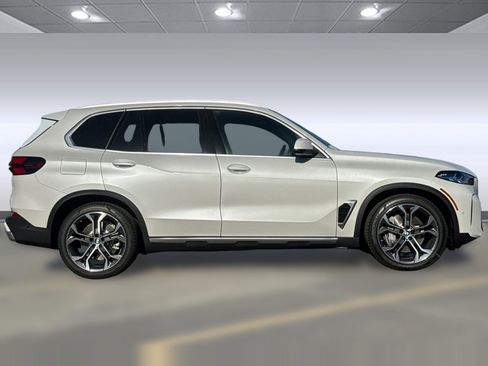 New 2026 BMW X5 xDrive50e AWD/4WD image 7