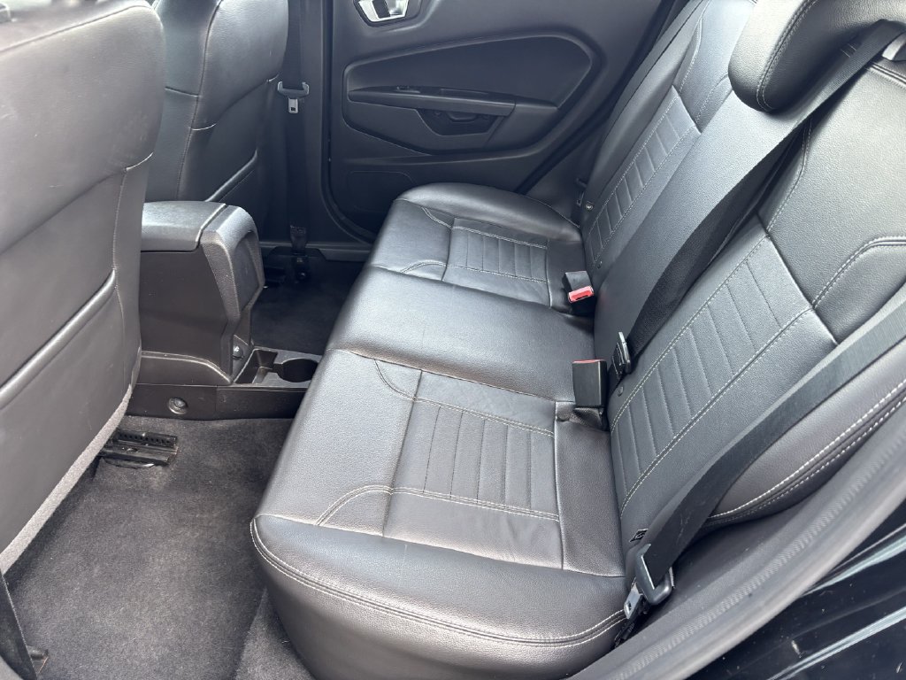 Used 2017 Ford Fiesta Titanium FWD image 23