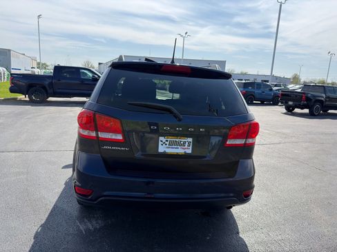 Used 2019 Dodge Journey SE w/ Premium Group FWD image 5