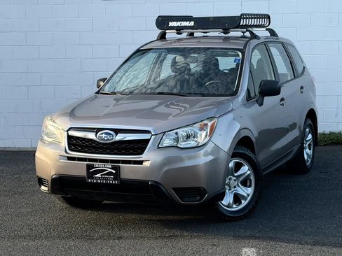 Used 2014 Subaru Forester 2.5i AWD/4WD image 1