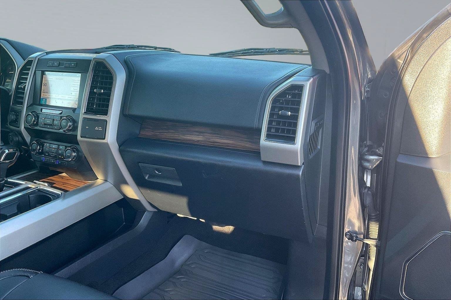 Used 2019 Ford F150 Lariat w/ Max Trailer Tow Package AWD/4WD image 18