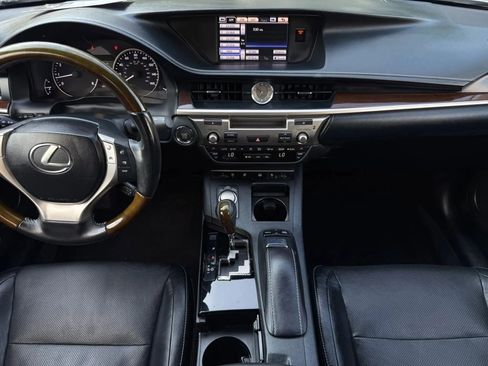 Used 2014 Lexus ES 350 w/ Luxury Package FWD image 30