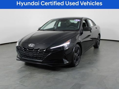Certified 2023 Hyundai Elantra SEL image 2