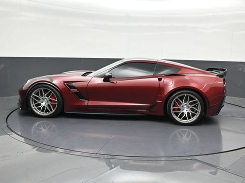 Used 2017 Chevrolet Corvette Grand Sport w/ Carbon Flash Badge Package RWD image 2
