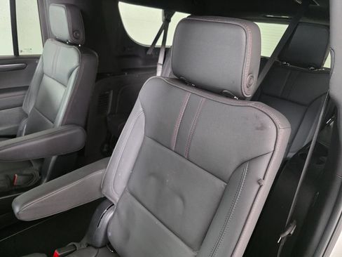 Used 2025 Chevrolet Suburban RST w/ RST Capability Package AWD/4WD image 15