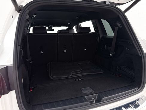 Used 2021 Mercedes-Benz GLB 250 image 30