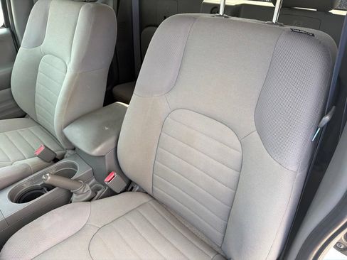Used 2018 Nissan Frontier S RWD image 17