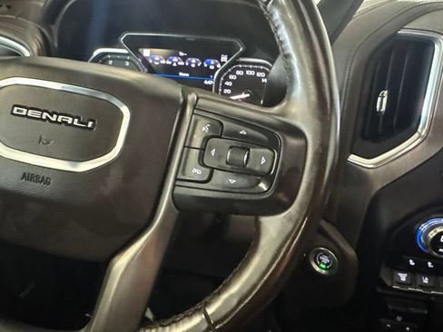 Used 2023 GMC Sierra 2500 Denali w/ Denali Black Diamond Edition AWD/4WD image 37