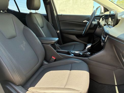 Used 2025 Buick Encore GX Preferred image 35