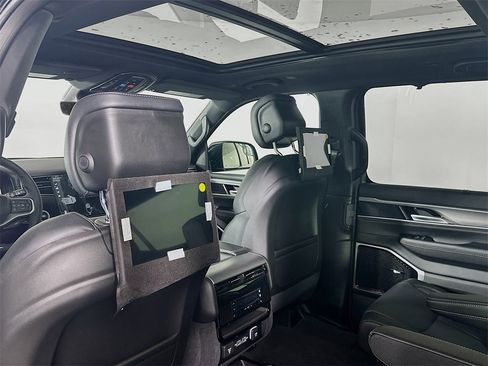 New 2025 Jeep Wagoneer L Series III w/ Quick Order Package 25C Super image 22