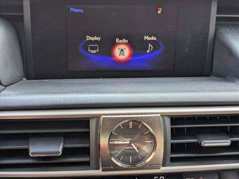 Used 2017 Lexus IS 200t image 8