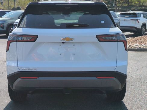 New 2026 Chevrolet Equinox LT FWD image 8