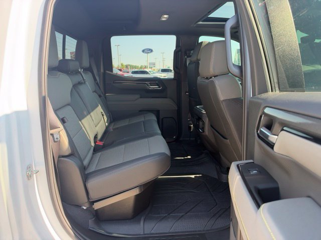 Used 2025 Chevrolet Silverado 1500 ZR2 w/ Technology Package AWD/4WD image 9