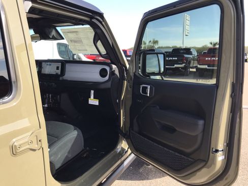 New 2026 Jeep Wrangler Unlimited Sport AWD/4WD image 17