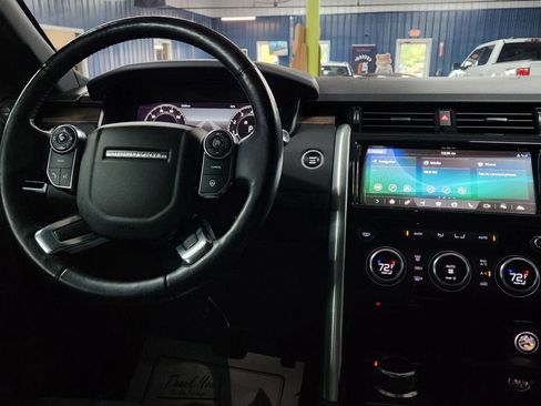 Used 2018 Land Rover Discovery HSE image 43