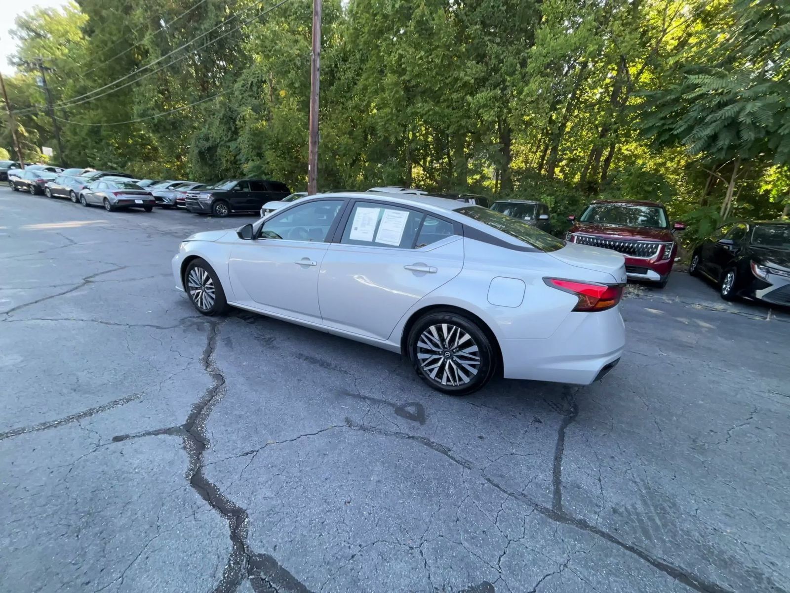 Used 2026 Nissan Altima 2.5 SV FWD image 9